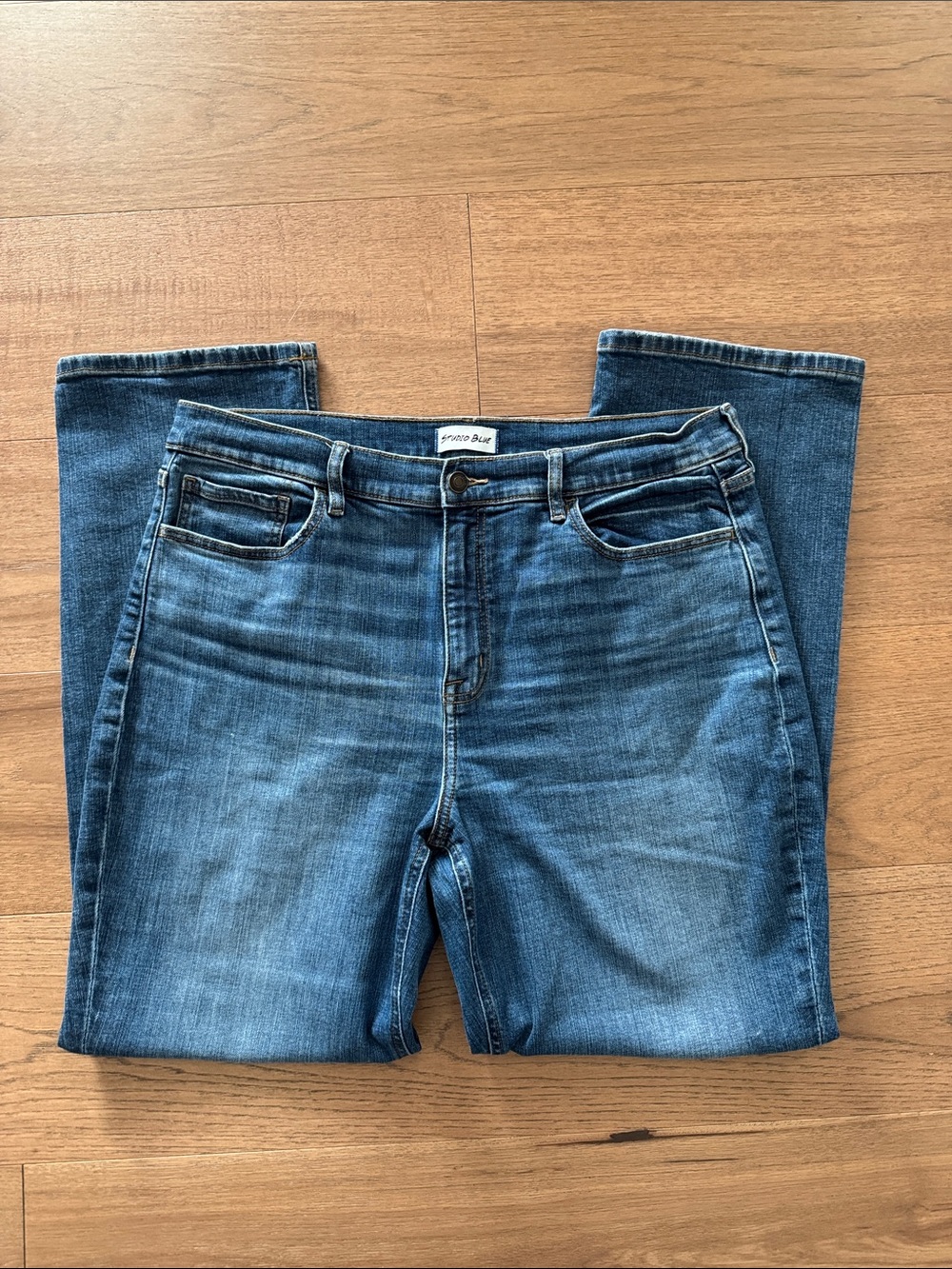 Everyday Straight-Leg Jeans in Medium Blue - fits like 14/16